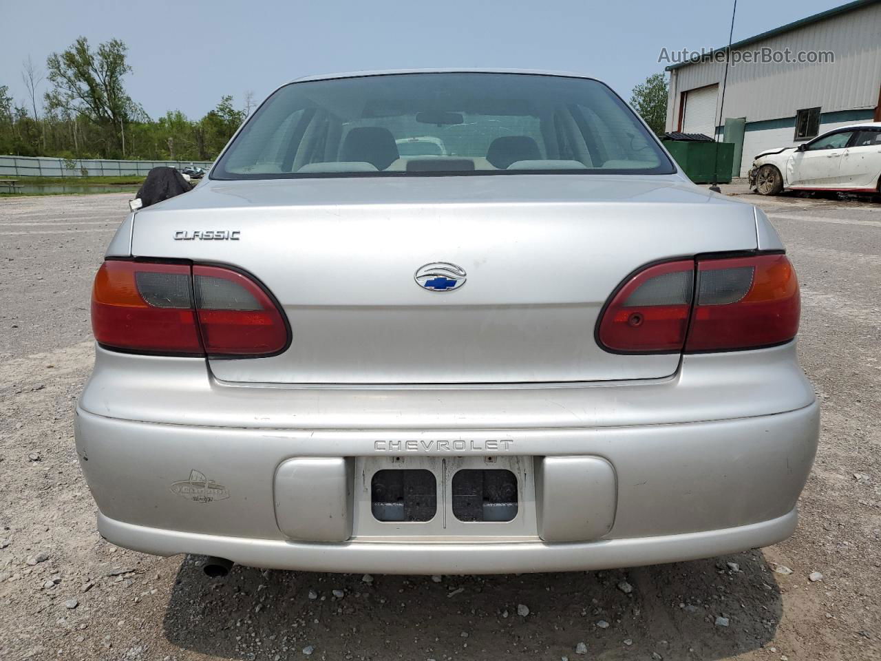 2005 Chevrolet Classic  Silver vin: 1G1ND52F35M156261