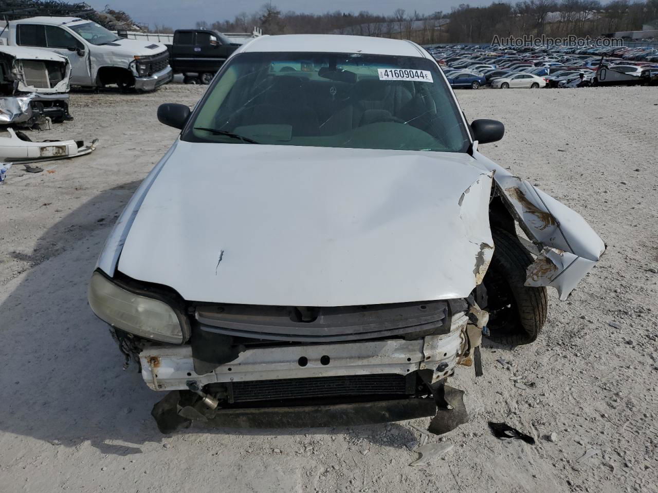 2005 Chevrolet Classic  White vin: 1G1ND52F35M177563