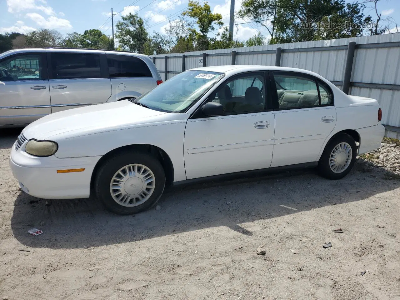 2005 Chevrolet Classic  White vin: 1G1ND52F45M196669