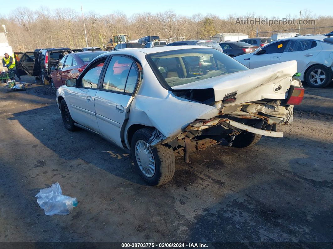 2005 Chevrolet Classic   White vin: 1G1ND52F55M135900