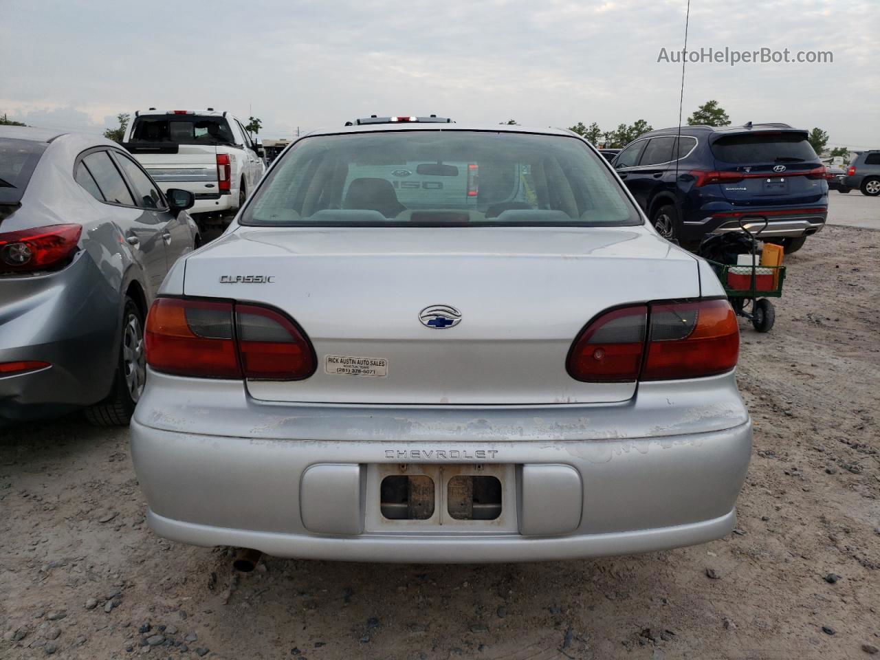 2005 Chevrolet Classic  Silver vin: 1G1ND52F55M165446