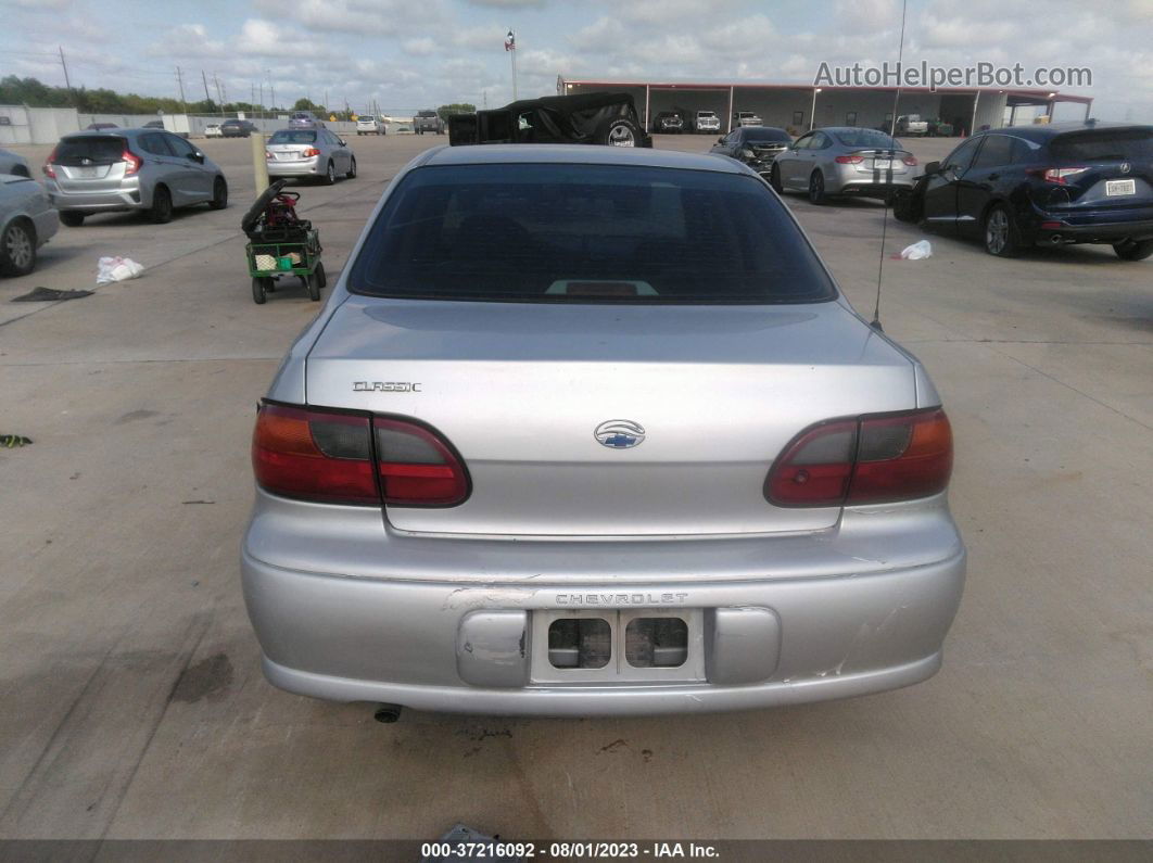 2005 Chevrolet Classic   Silver vin: 1G1ND52F55M170615