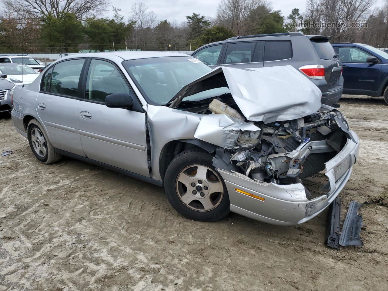 2005 Chevrolet Classic  Red vin: 1G1ND52F55M237990