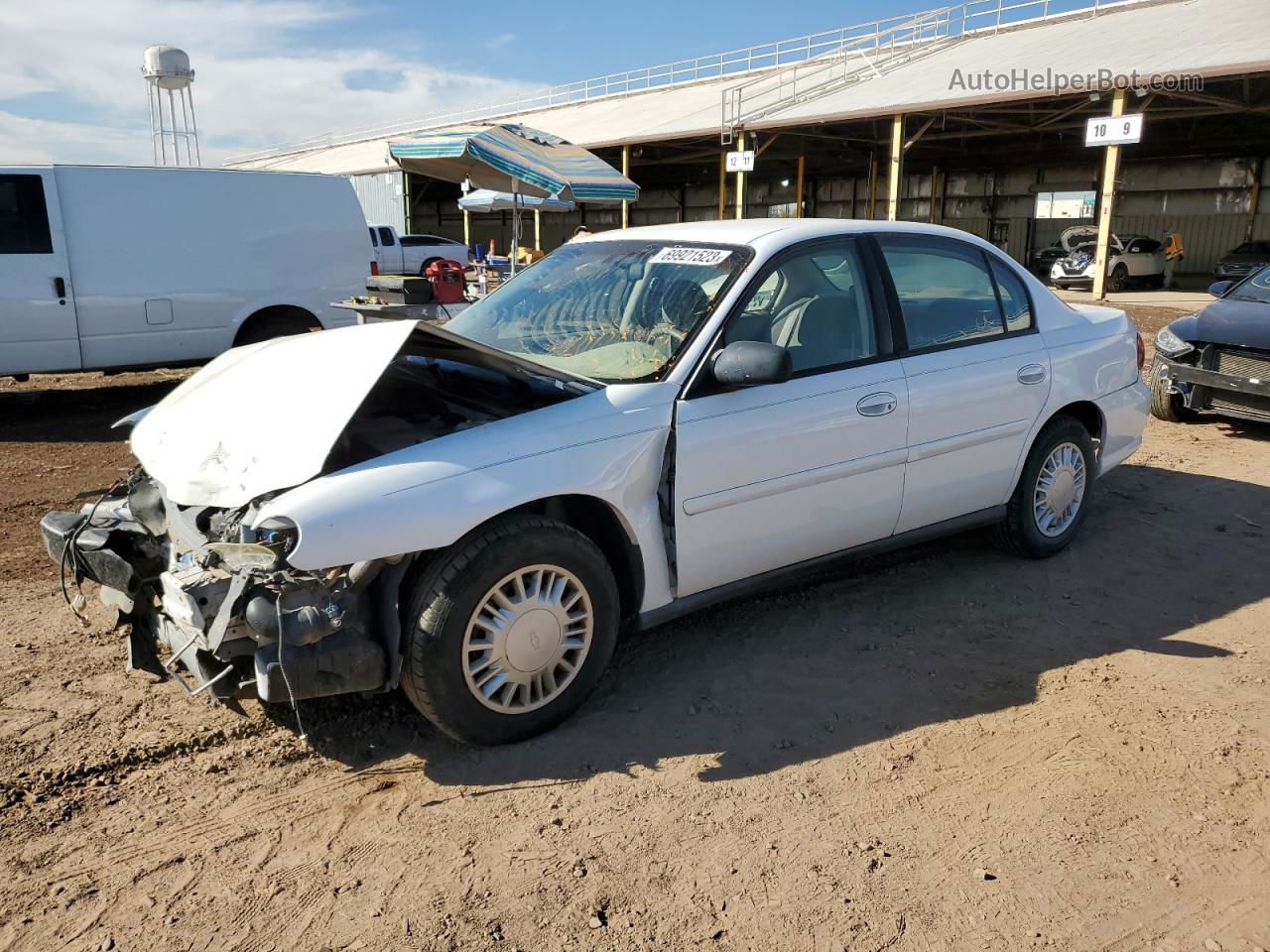 2005 Chevrolet Classic  White vin: 1G1ND52F75M182071