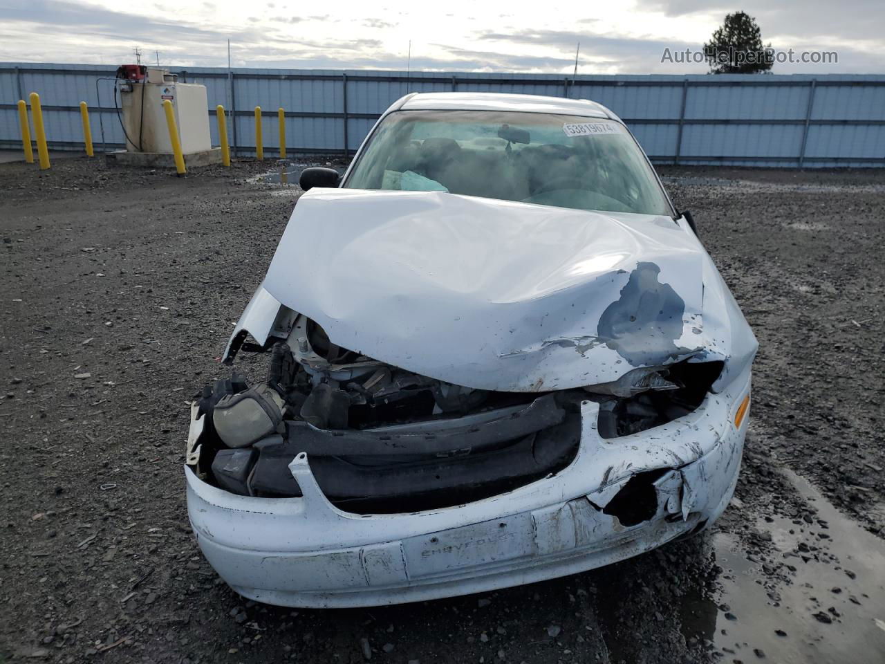 2005 Chevrolet Classic  White vin: 1G1ND52F85M237336