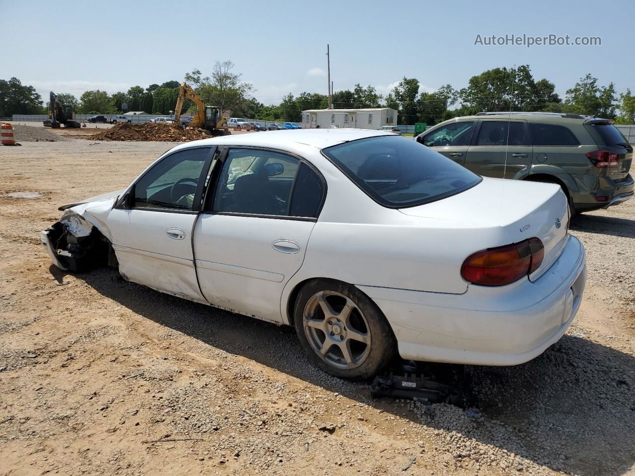 2005 Chevrolet Classic  White vin: 1G1ND52F95M118288