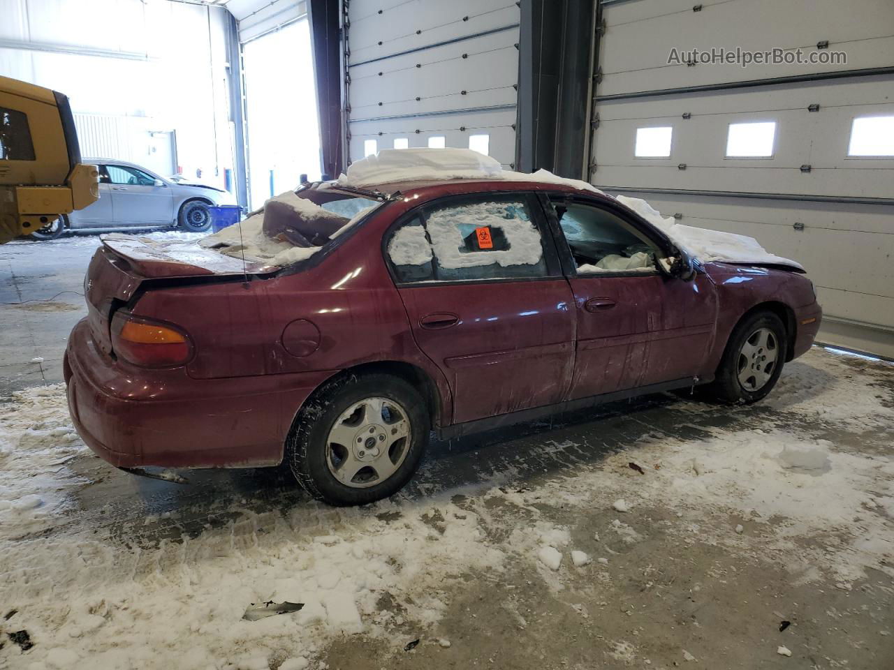 2004 Chevrolet Classic  Red vin: 1G1ND52FX4M612321