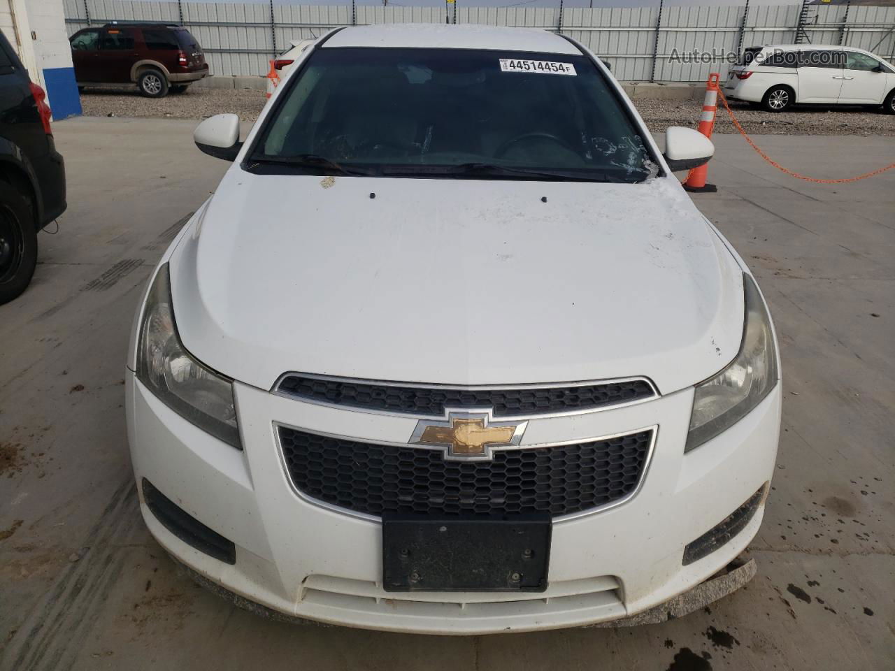 2014 Chevrolet Cruze  White vin: 1G1P75SZ7E7125619