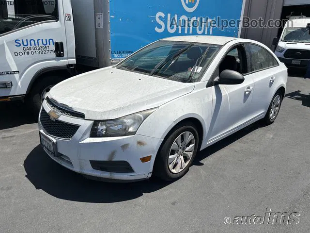 2014 Chevrolet Cruze Ls Неизвестно vin: 1G1PA5SG0E7207577