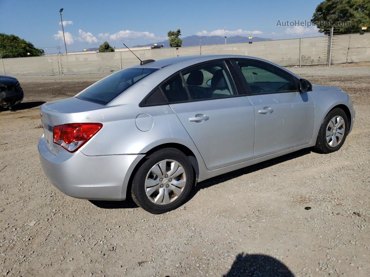 2015 Chevrolet Cruze Ls Silver vin: 1G1PA5SG2F7140224