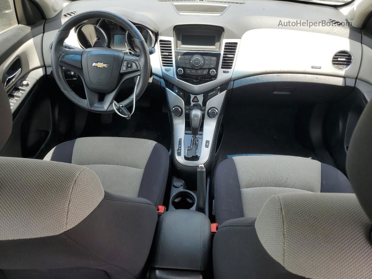 2013 Chevrolet Cruze Ls Серебряный vin: 1G1PA5SG6D7246690