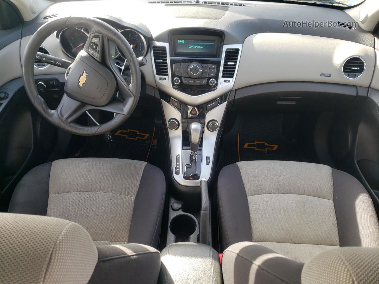 2015 Chevrolet Cruze Ls Серебряный vin: 1G1PA5SG7F7120101