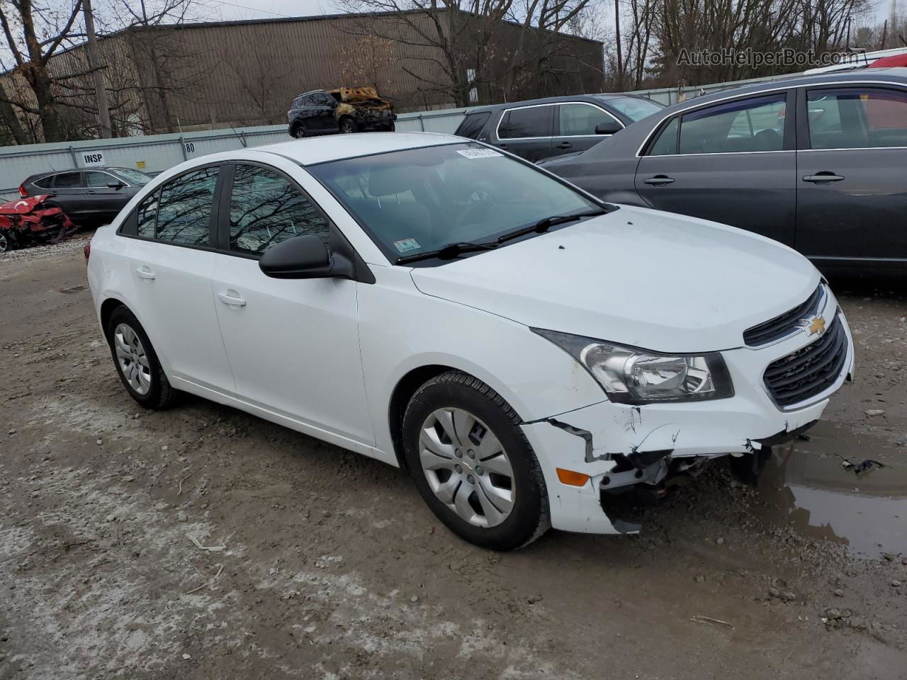 2015 Chevrolet Cruze Ls White vin: 1G1PA5SG9F7136557