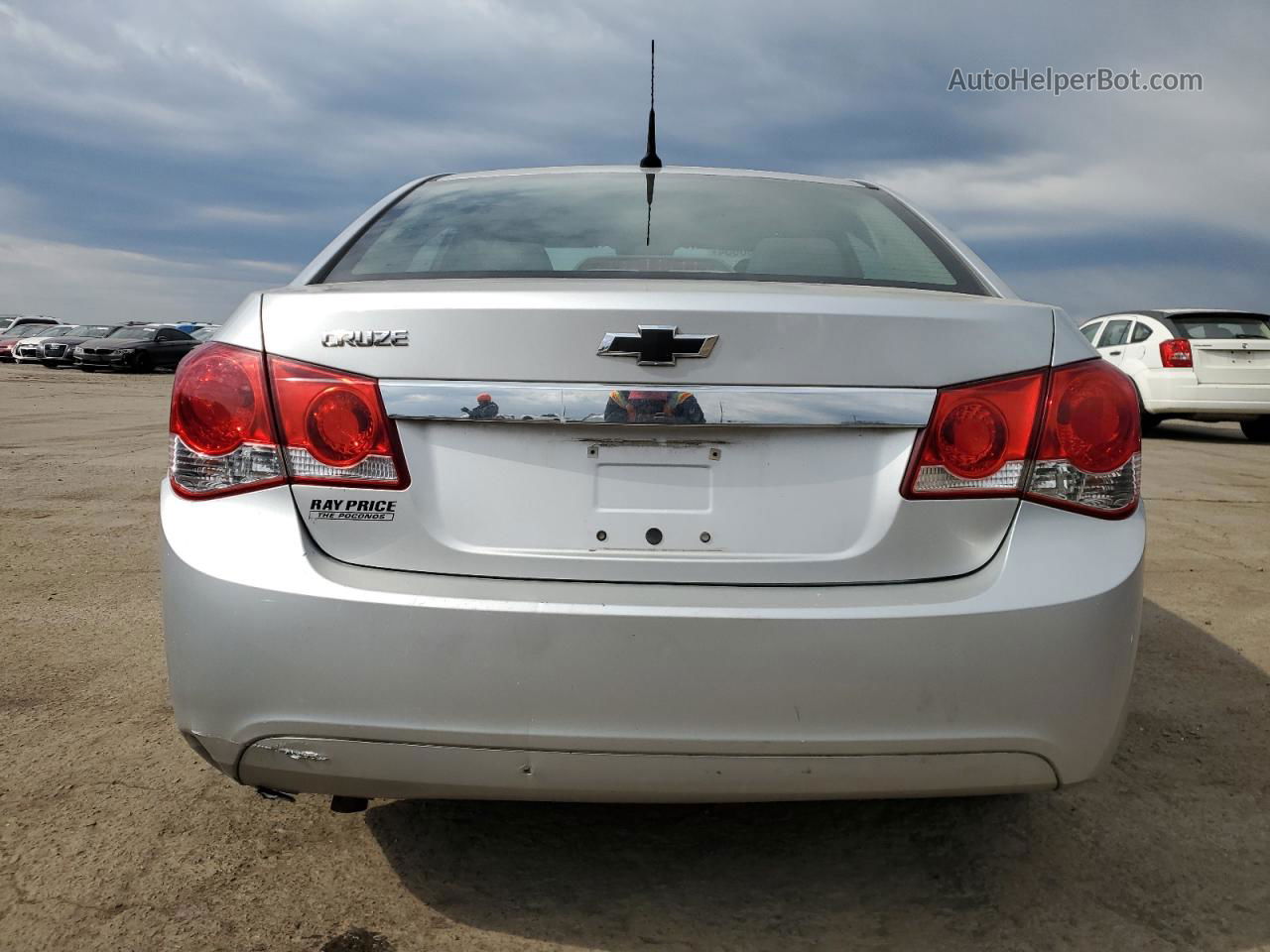 2013 Chevrolet Cruze Ls Silver vin: 1G1PA5SGXD7180080