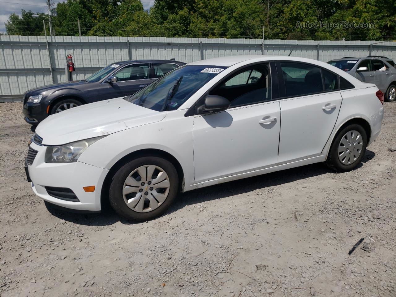 2013 Chevrolet Cruze Ls Белый vin: 1G1PA5SH0D7233572