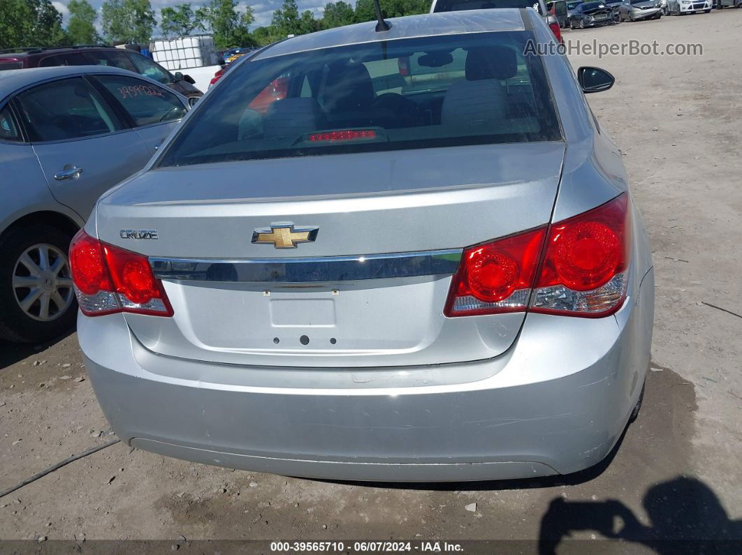 2013 Chevrolet Cruze Ls Auto Серебряный vin: 1G1PA5SH1D7251305