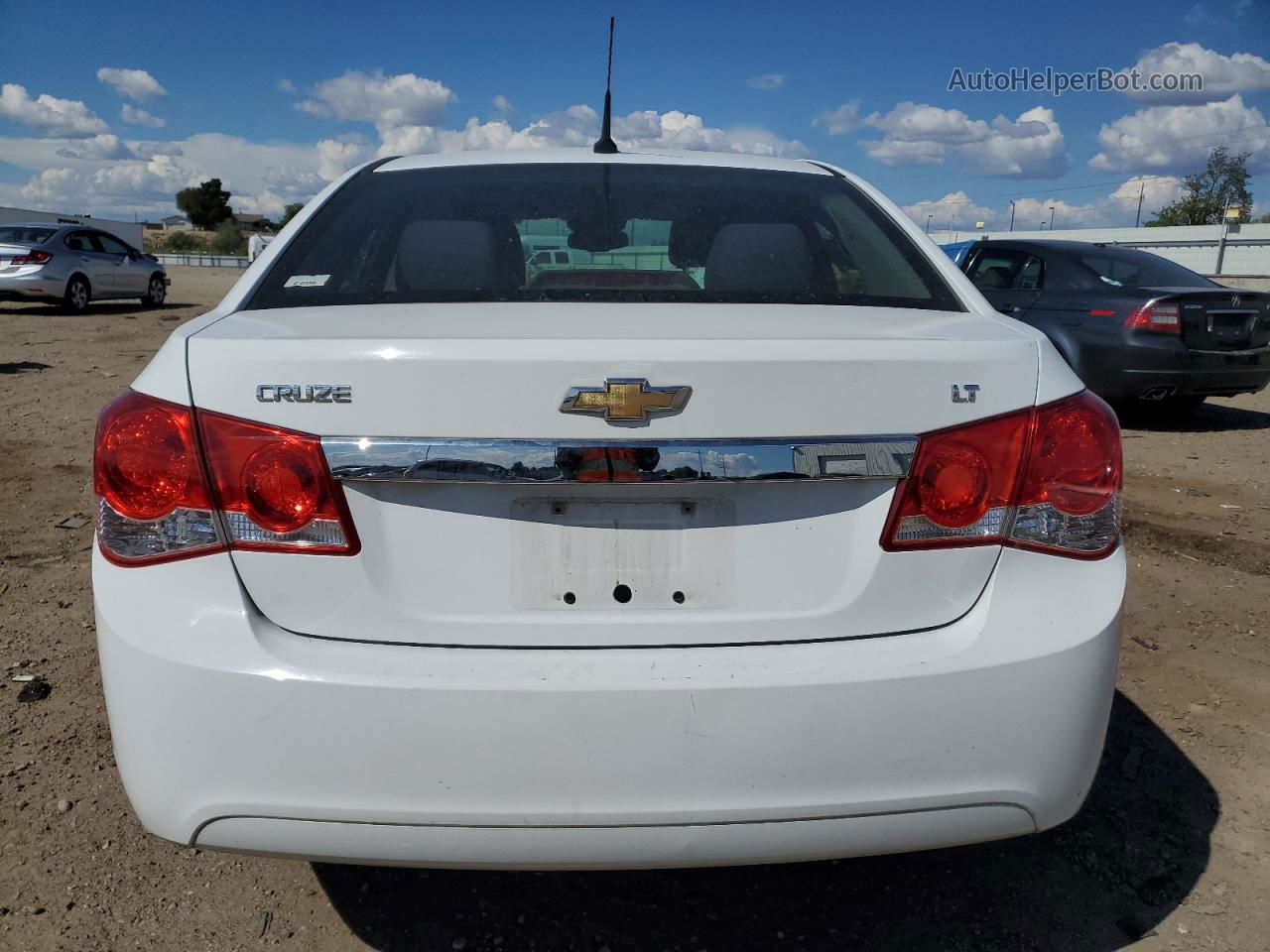 2013 Chevrolet Cruze Ls White vin: 1G1PA5SH2D7195584