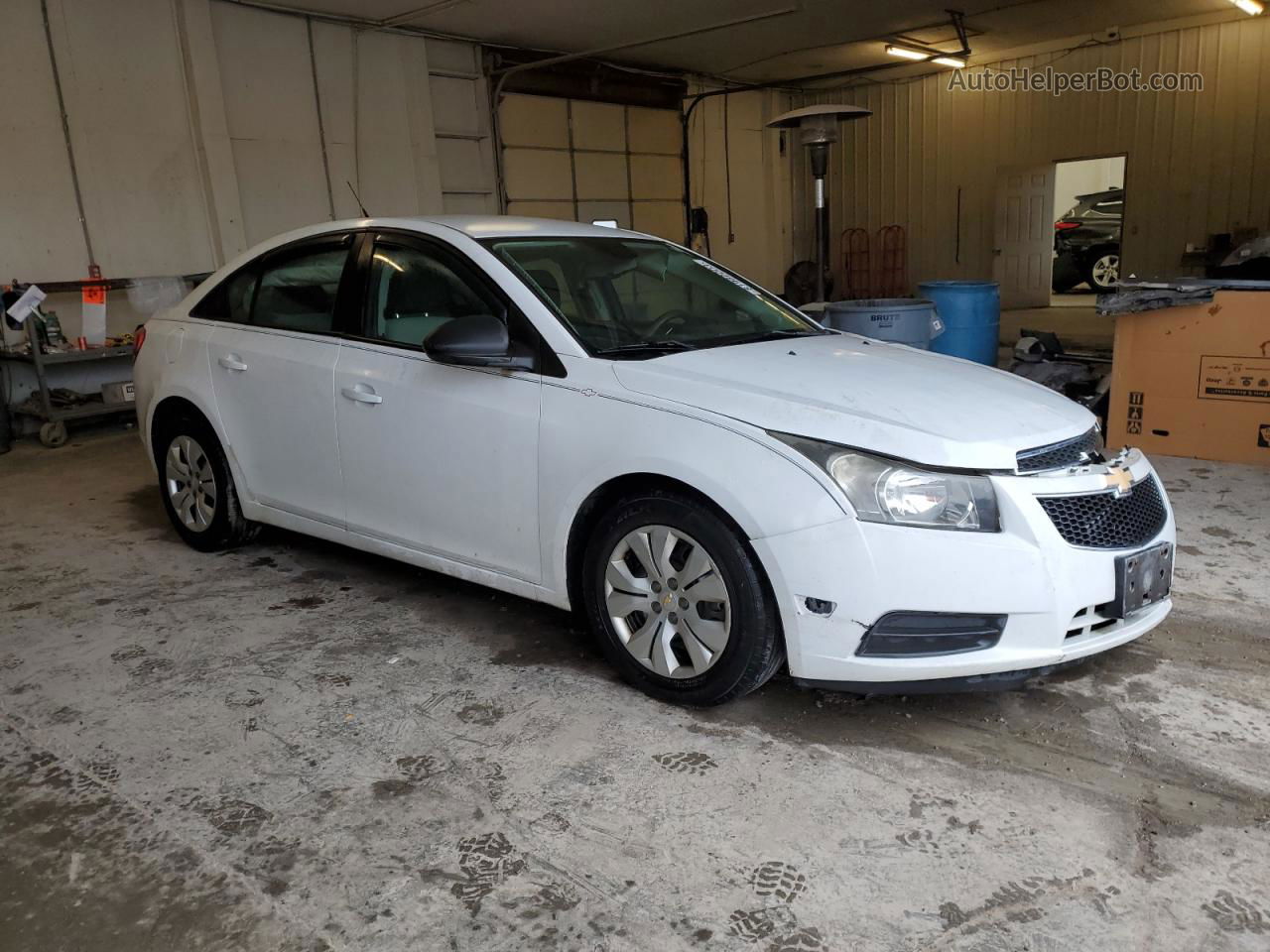 2013 Chevrolet Cruze Ls White vin: 1G1PA5SH2D7232908