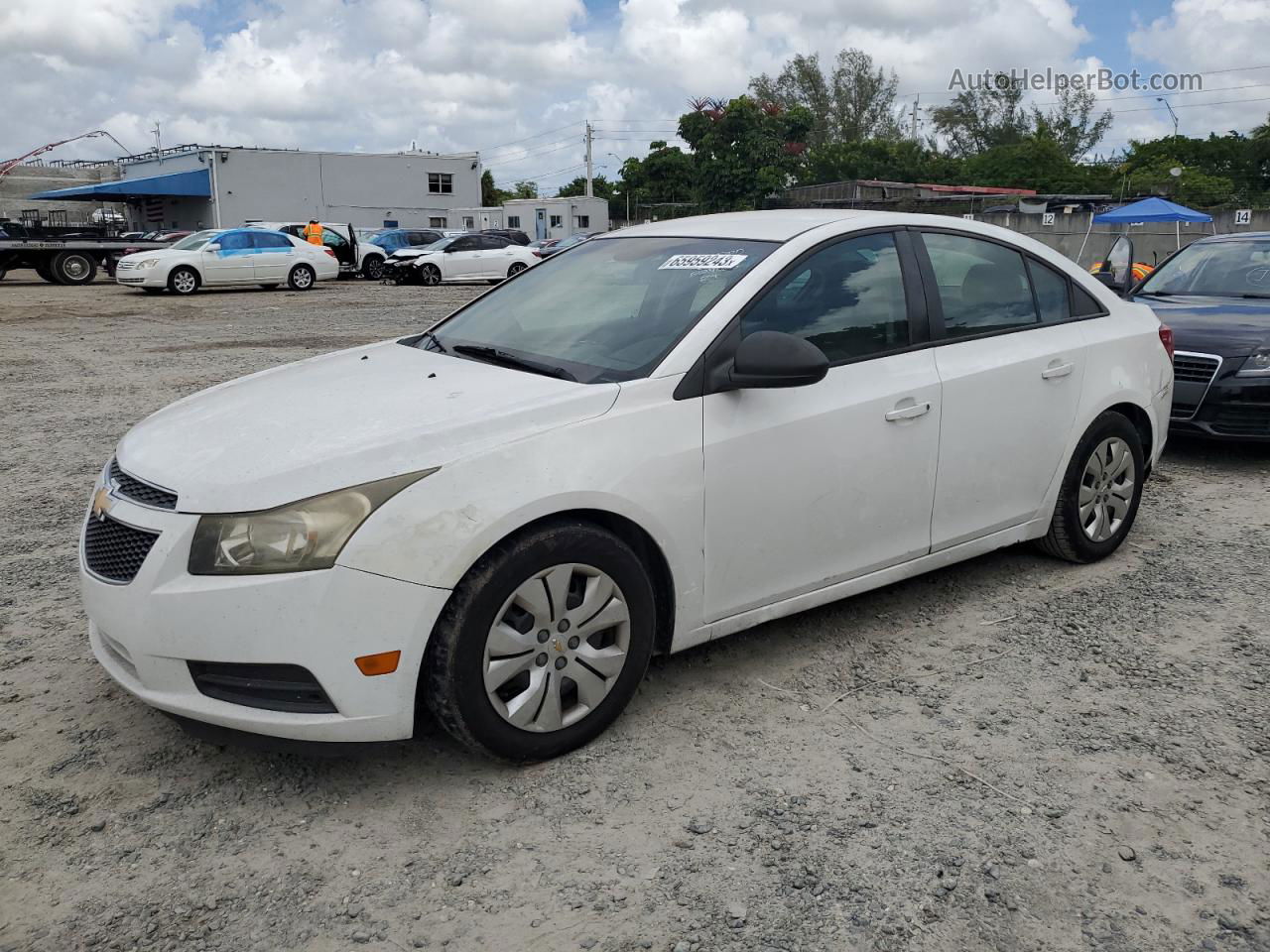 2013 Chevrolet Cruze Ls White vin: 1G1PA5SH3D7224025