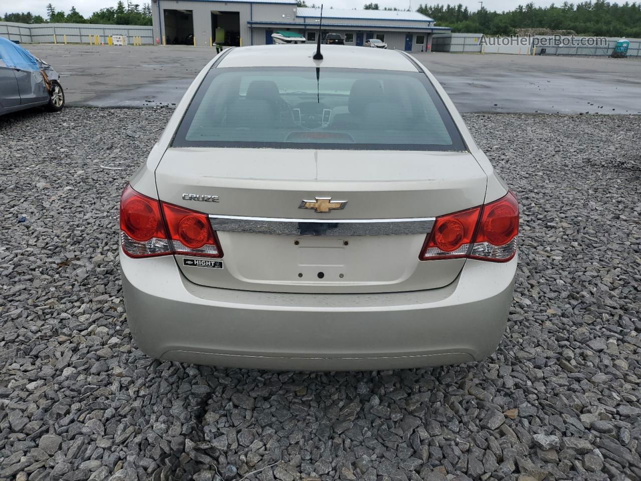 2013 Chevrolet Cruze Ls Бежевый vin: 1G1PA5SH4D7302618