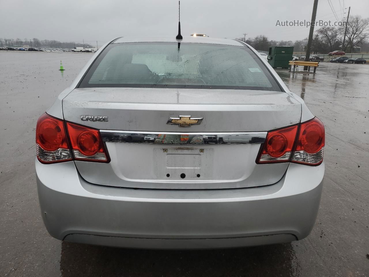 2014 Chevrolet Cruze Ls Серебряный vin: 1G1PA5SH4E7225217