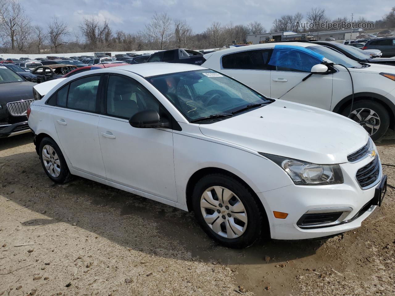 2015 Chevrolet Cruze Ls White vin: 1G1PA5SH4F7118525