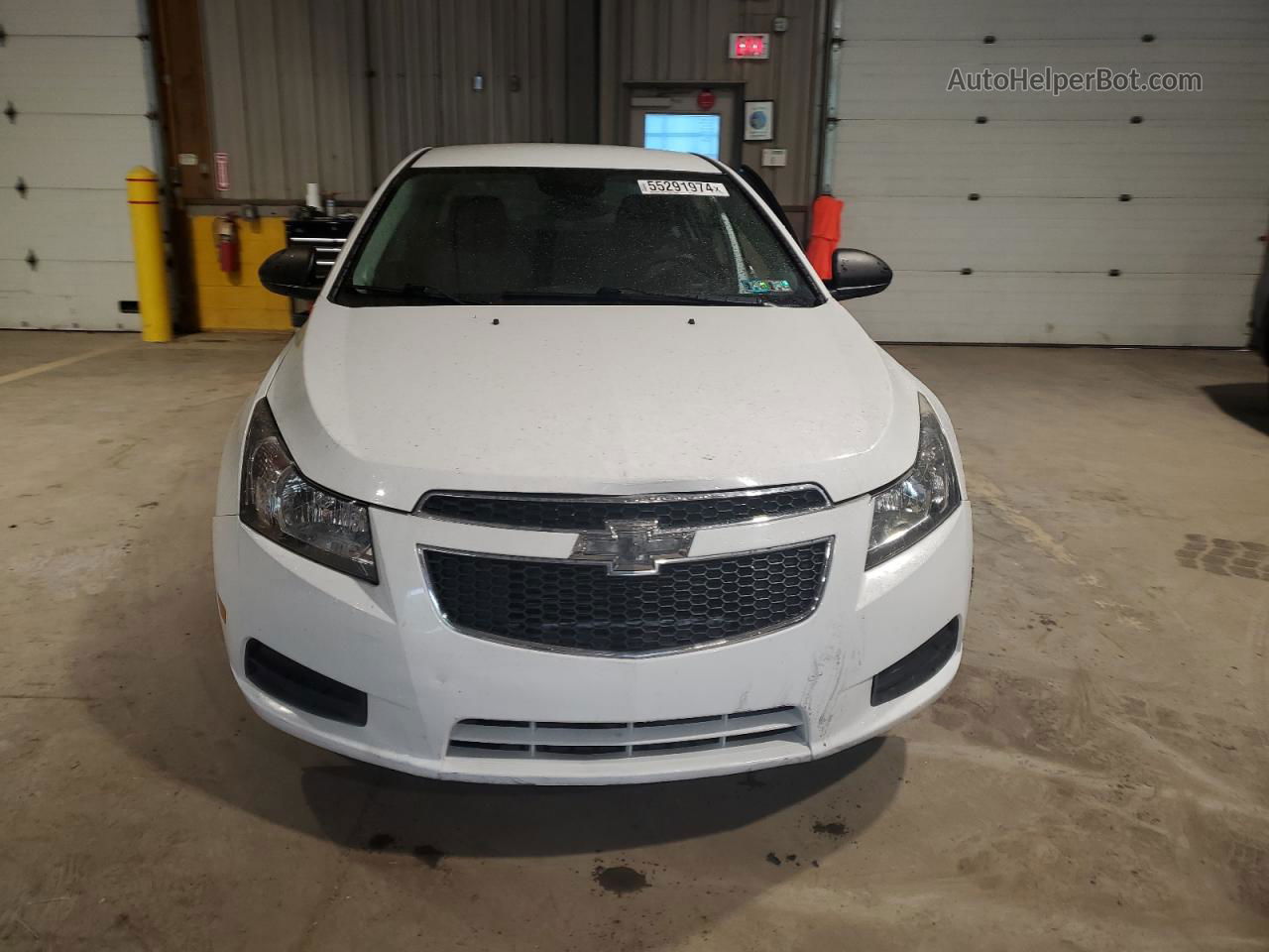 2014 Chevrolet Cruze Ls White vin: 1G1PA5SH5E7463383