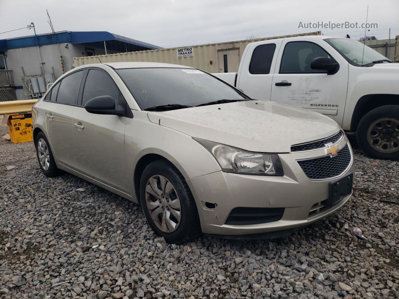 2014 Chevrolet Cruze Ls Gold vin: 1G1PA5SH6E7193886