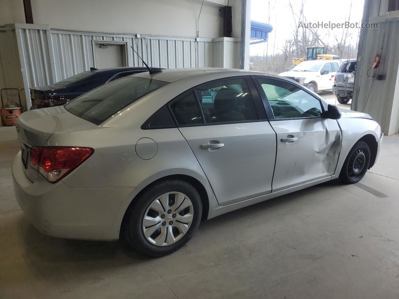 2013 Chevrolet Cruze Ls Silver vin: 1G1PA5SH7D7261904