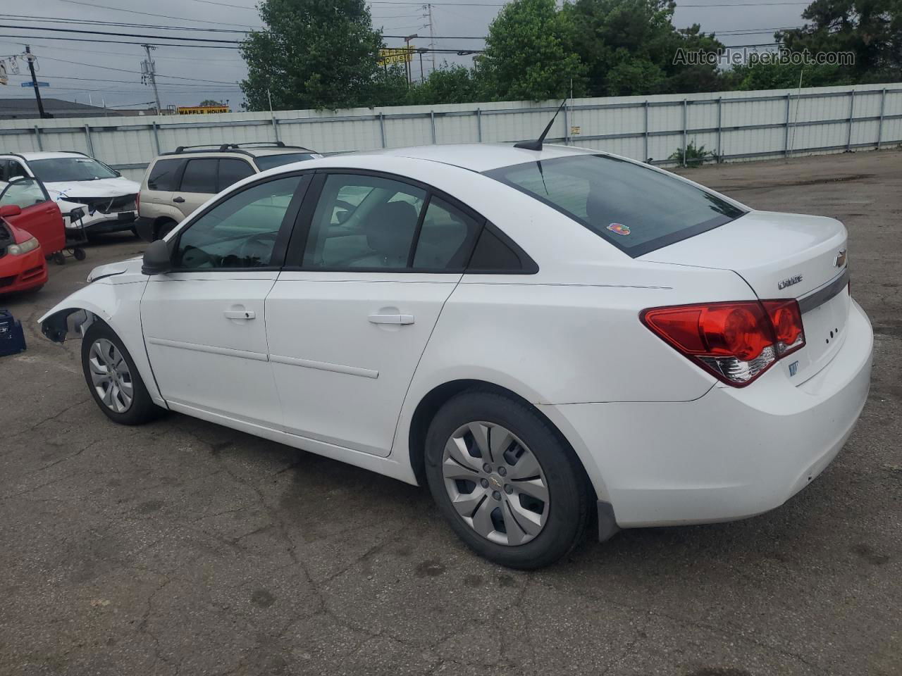 2013 Chevrolet Cruze Ls White vin: 1G1PA5SH7D7297379