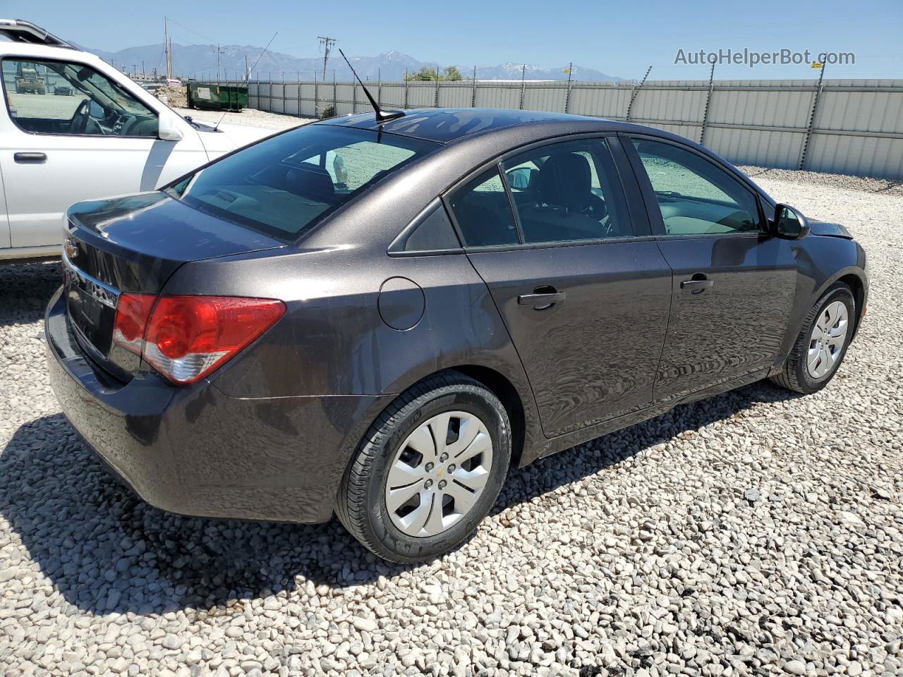 2014 Chevrolet Cruze Ls Угольный vin: 1G1PA5SH7E7348901