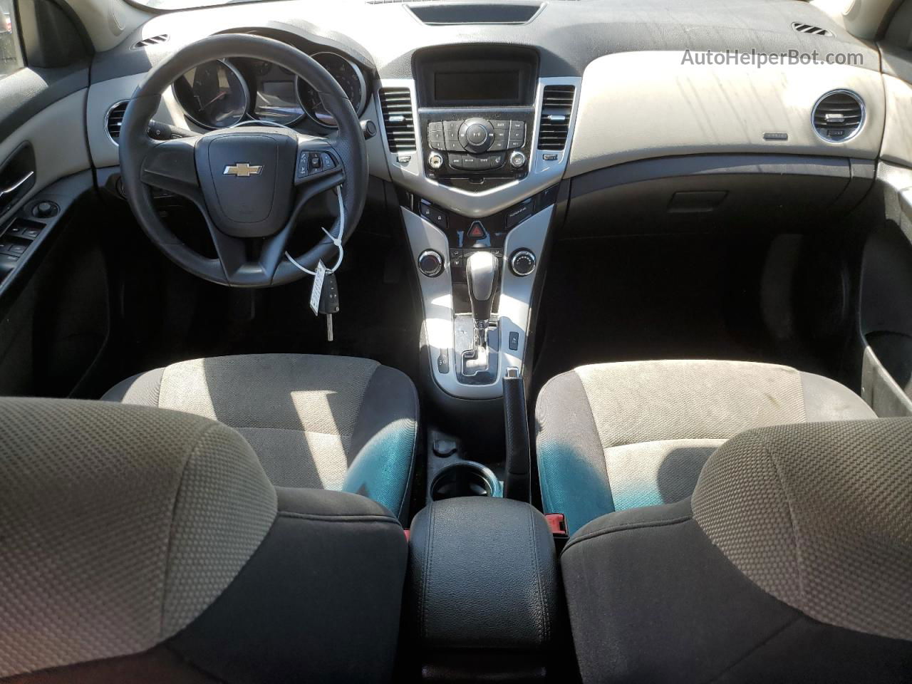 2013 Chevrolet Cruze Ls Зеленый vin: 1G1PA5SH9D7192584