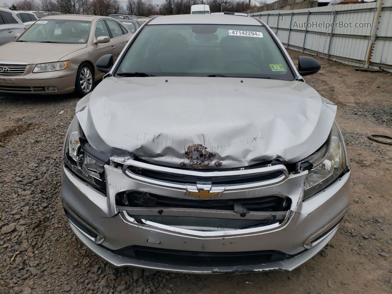 2015 Chevrolet Cruze Ls Silver vin: 1G1PA5SHXF7260975