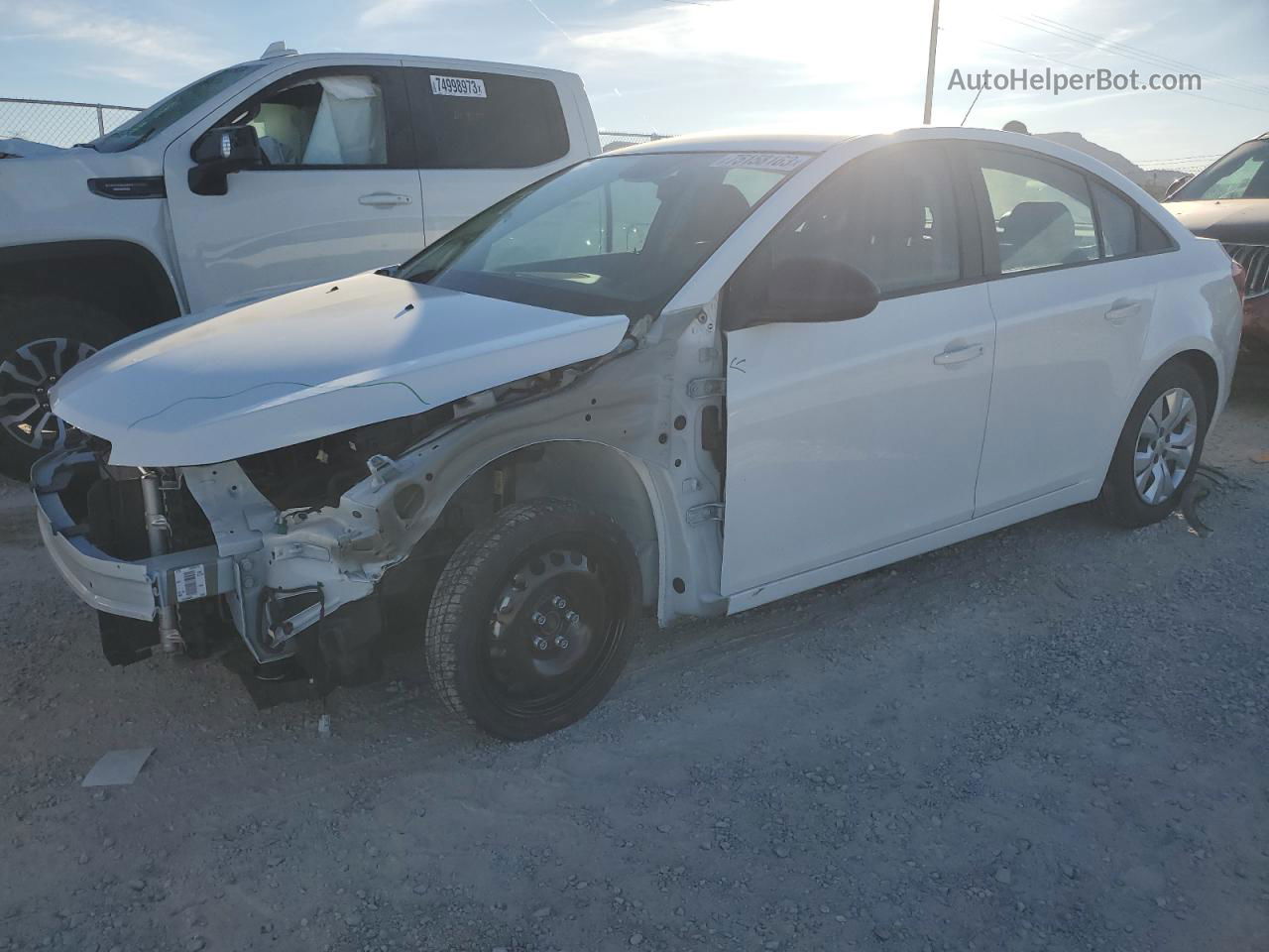 2015 Chevrolet Cruze Ls White vin: 1G1PA5SHXF7265769