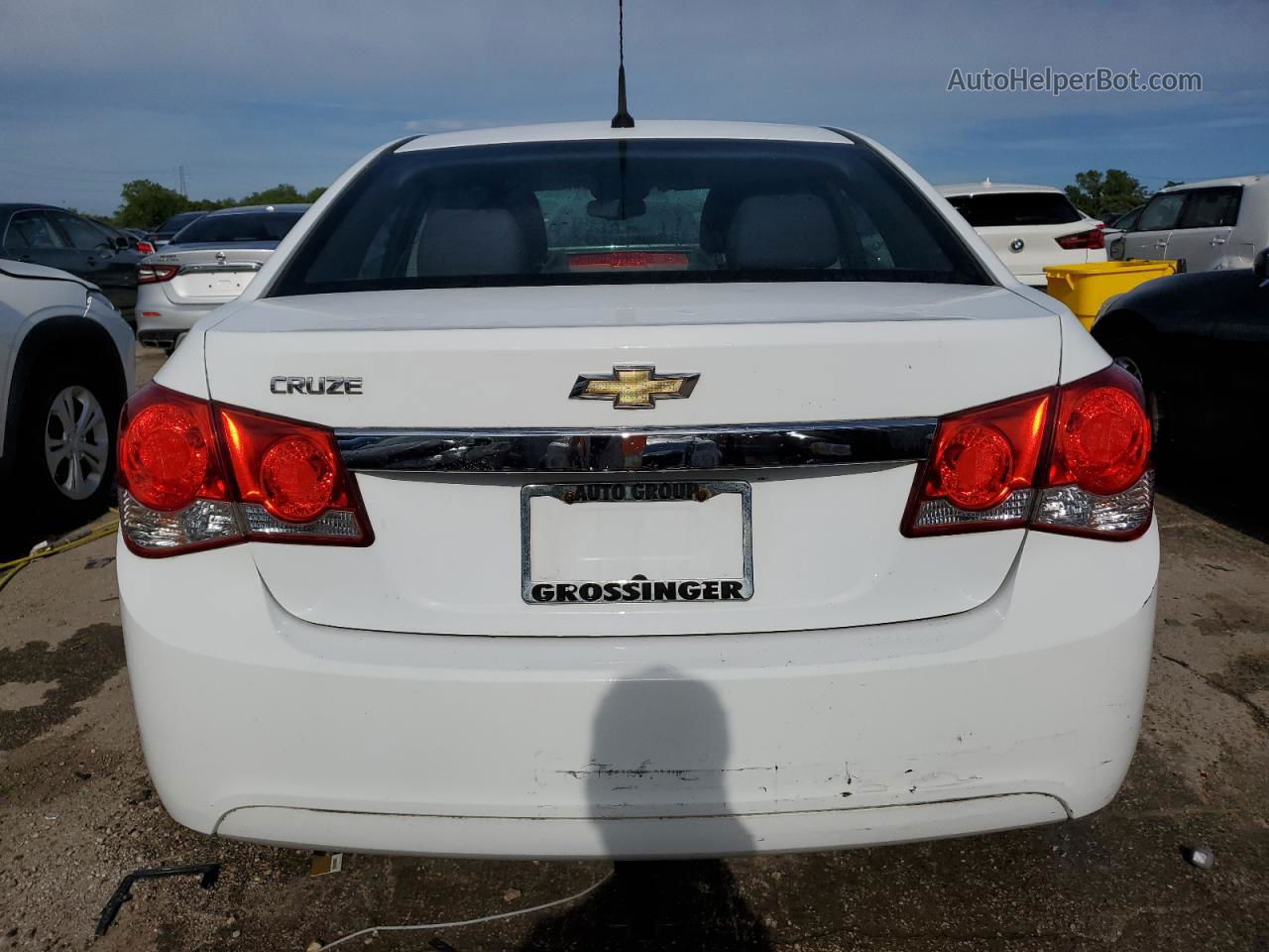 2013 Chevrolet Cruze Ls White vin: 1G1PB5SH1D7257439