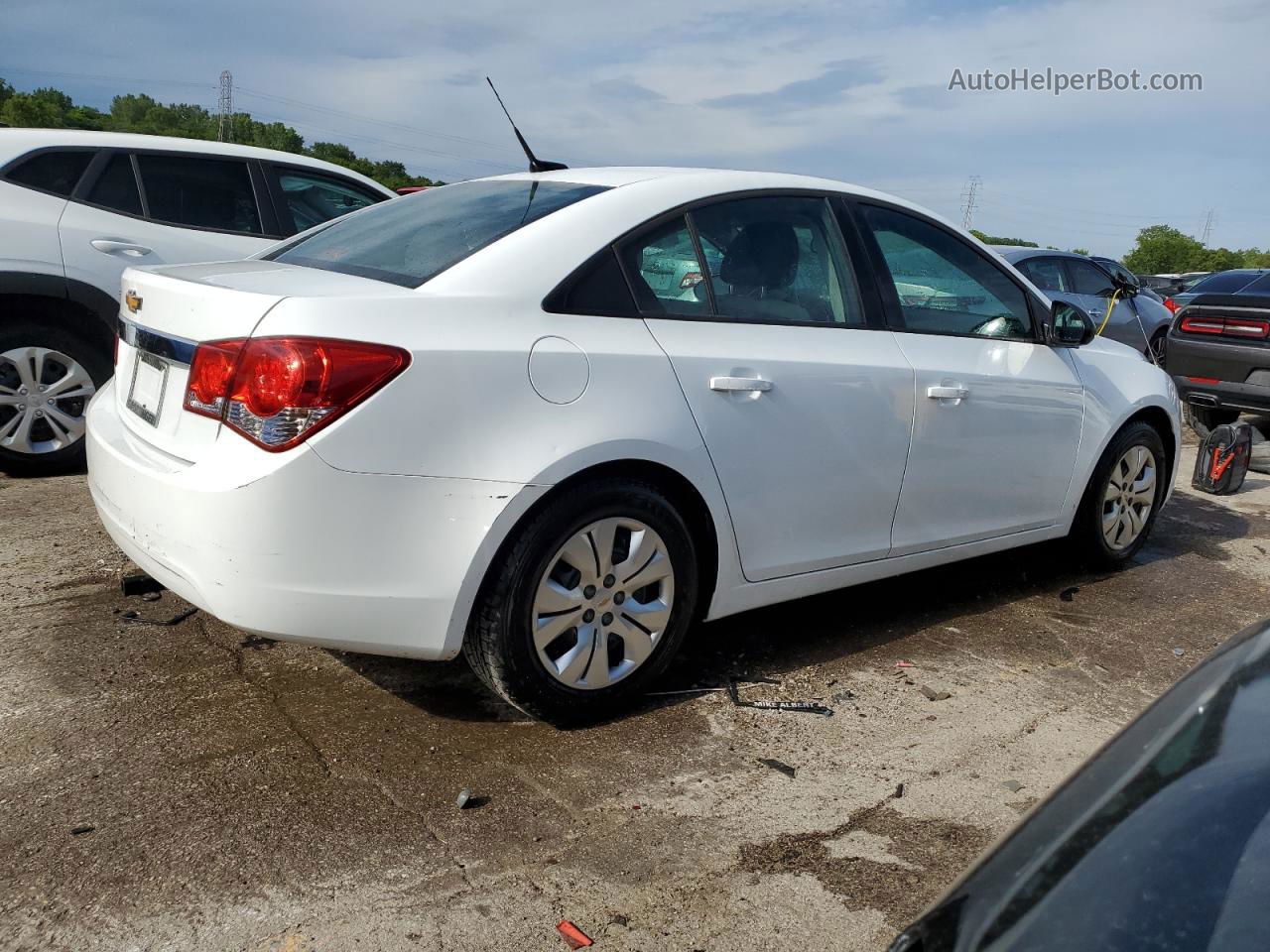 2013 Chevrolet Cruze Ls White vin: 1G1PB5SH1D7257439