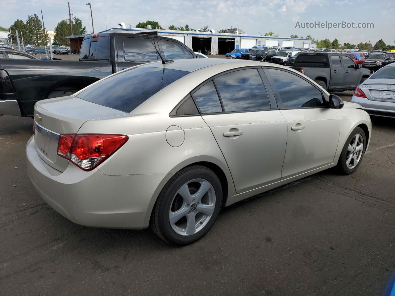 2014 Chevrolet Cruze Ls Gold vin: 1G1PB5SH8E7201757