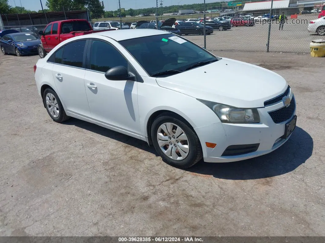 2012 Chevrolet Cruze Ls White vin: 1G1PC5SH2C7259129