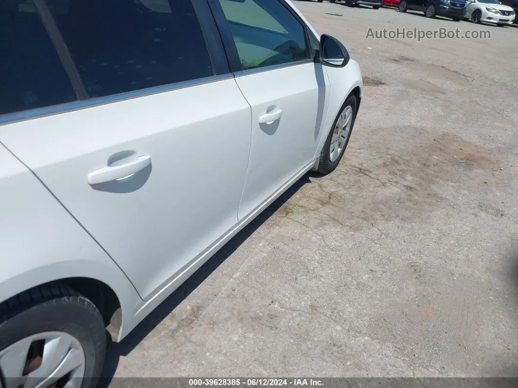 2012 Chevrolet Cruze Ls White vin: 1G1PC5SH2C7259129