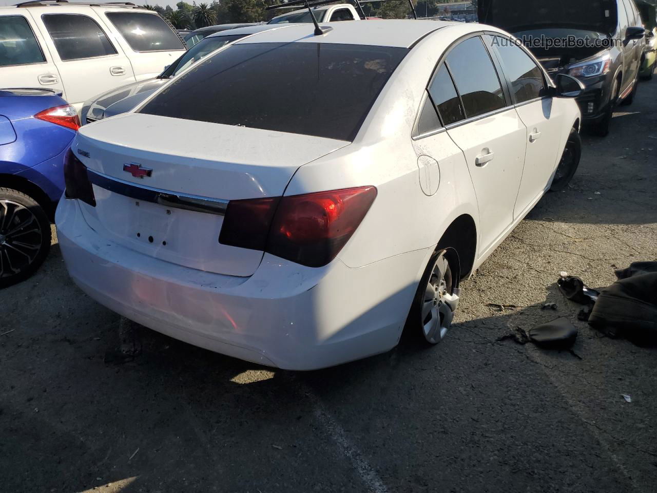 2012 Chevrolet Cruze Ls White vin: 1G1PC5SH2C7391016