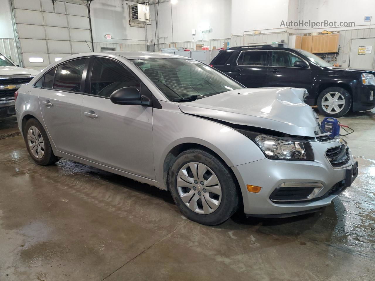 2016 Chevrolet Cruze Limited Ls Silver vin: 1G1PC5SH3G7139376