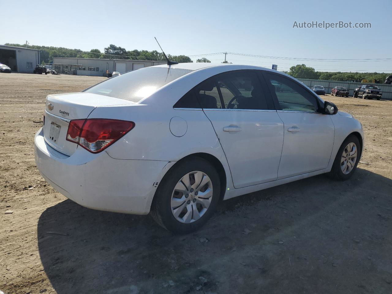 2012 Chevrolet Cruze Ls White vin: 1G1PC5SH4C7195417