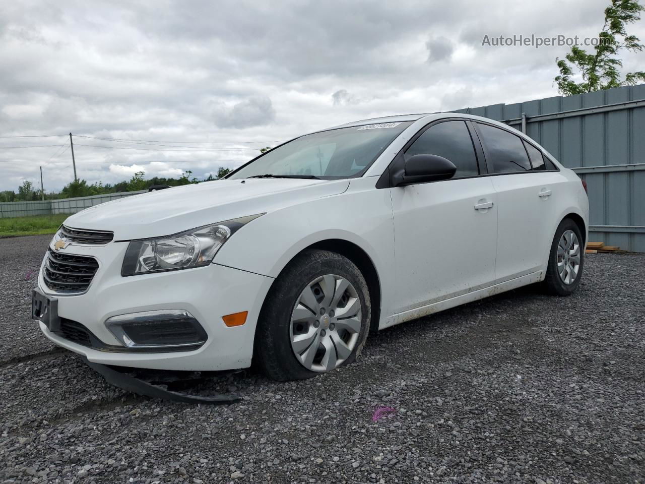 2015 Chevrolet Cruze Ls White vin: 1G1PM5SH8F7116476