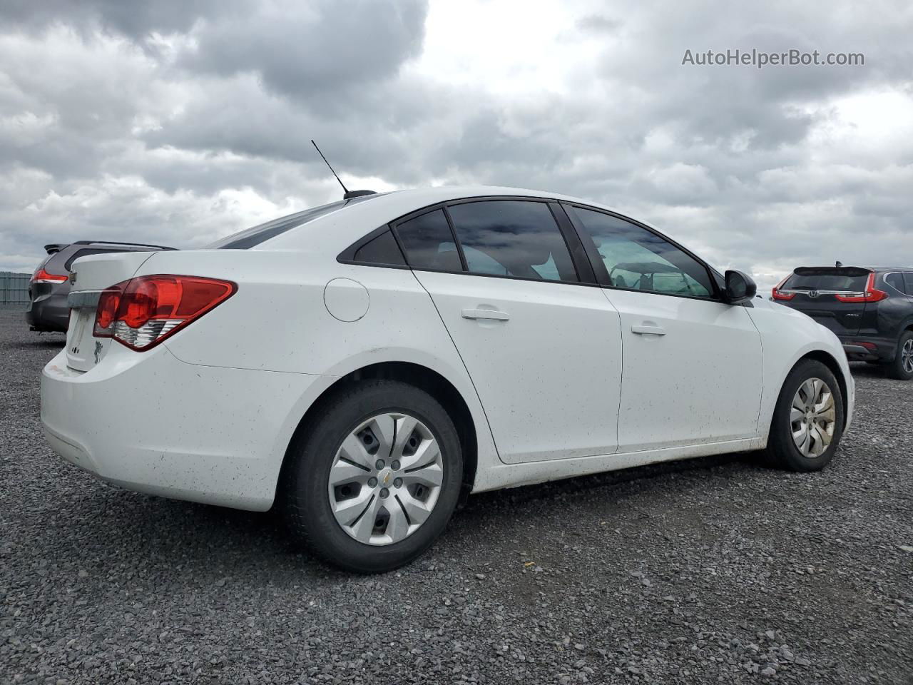 2015 Chevrolet Cruze Ls White vin: 1G1PM5SH8F7116476