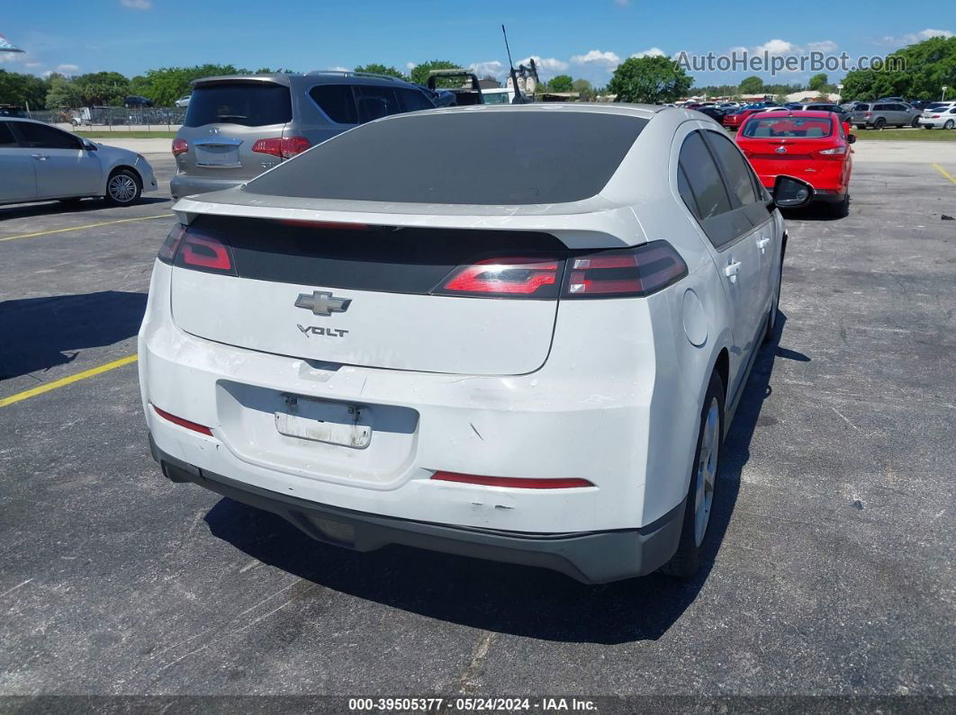 2013 Chevrolet Volt   White vin: 1G1RA6E45DU111170