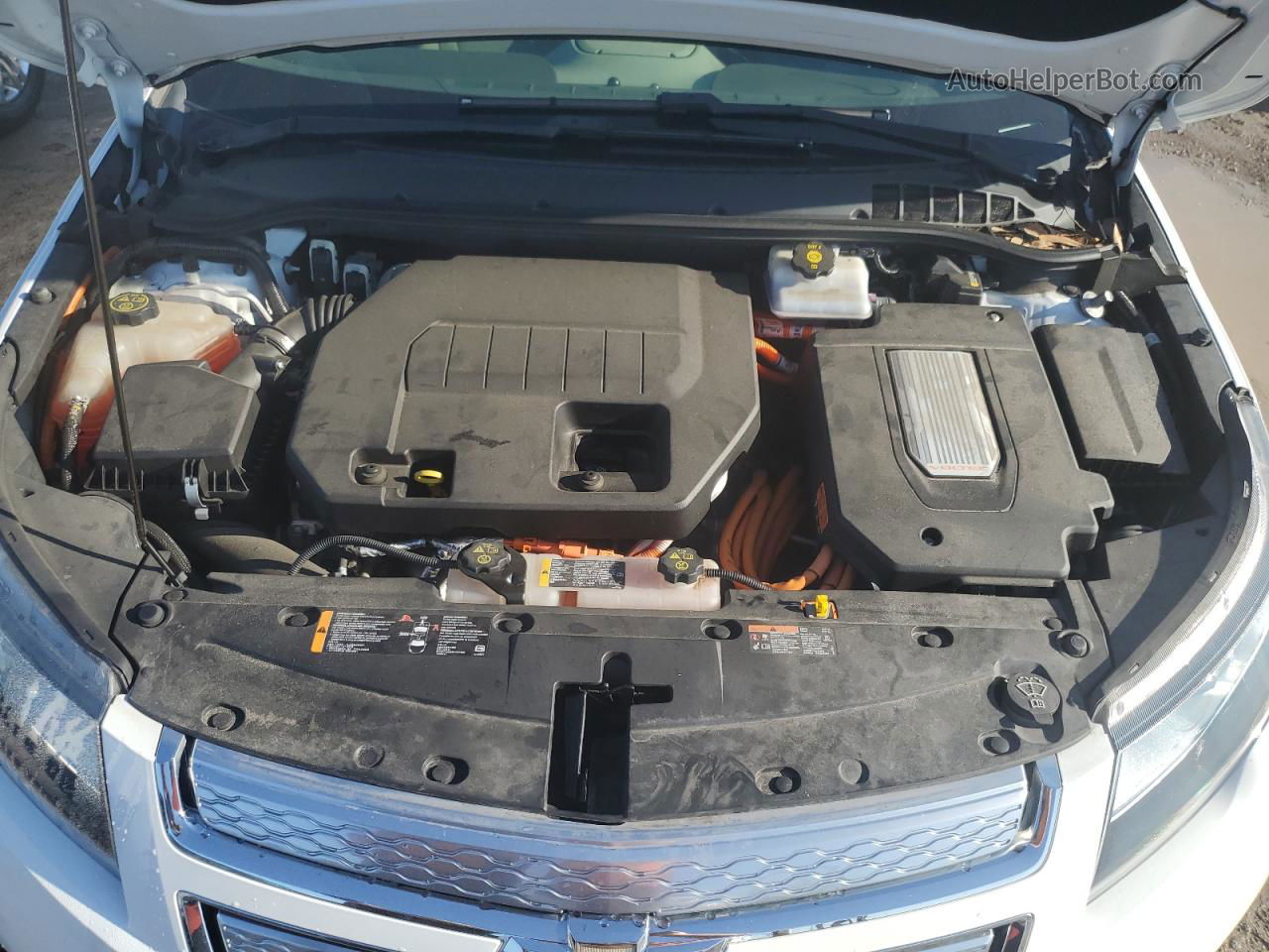 2013 Chevrolet Volt  White vin: 1G1RA6E45DU147778