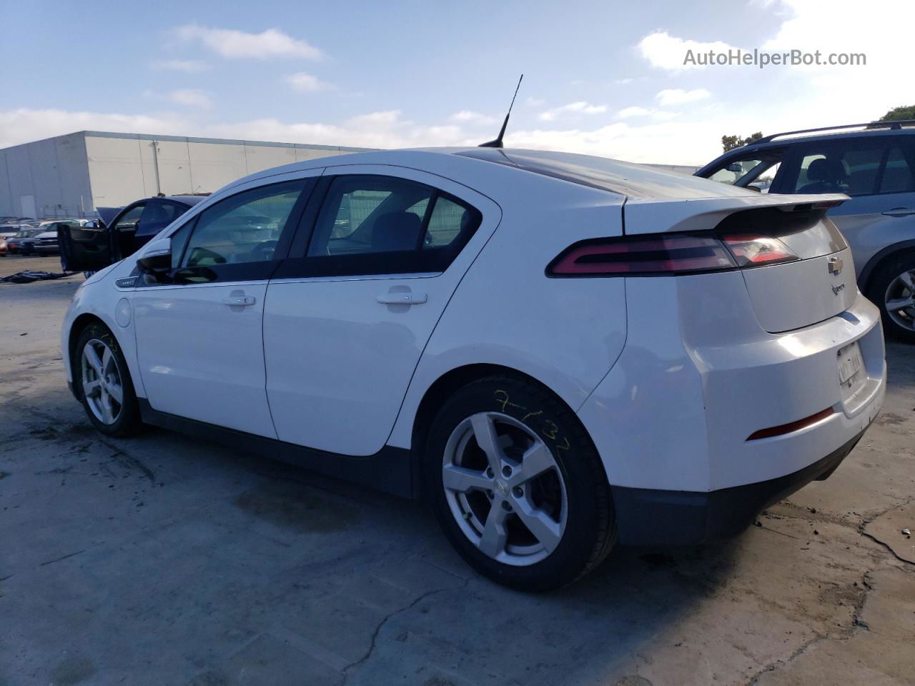 2013 Chevrolet Volt  White vin: 1G1RA6E46DU100386