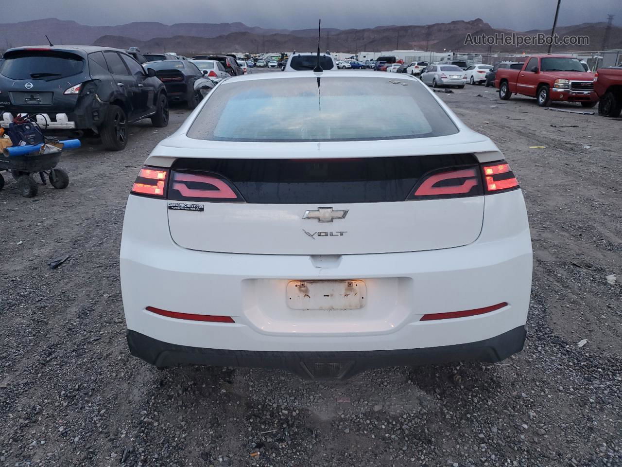 2013 Chevrolet Volt  White vin: 1G1RA6E47DU131713