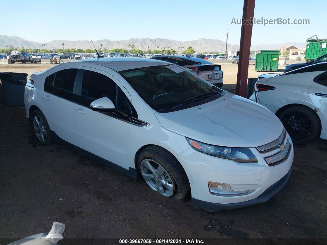 2013 Chevrolet Volt   White vin: 1G1RA6E49DU117019