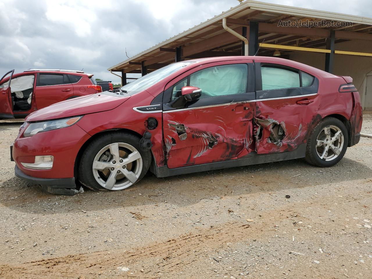 2013 Chevrolet Volt  Red vin: 1G1RB6E45DU144666